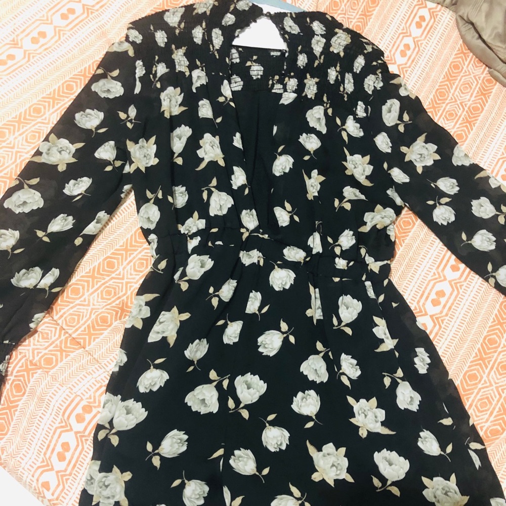 Romper - Picture 2 of 2